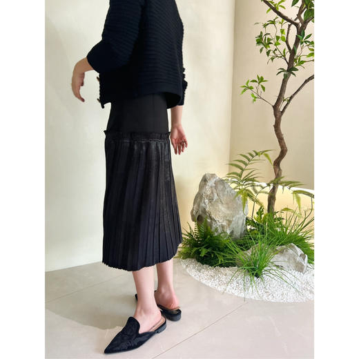 25特价 2308405   镜面百褶拼接半裙 商品图2