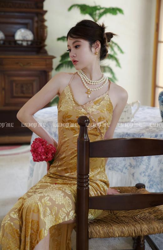 【门店同款】秋季浪漫主义-提花盘扣挂脖连衣裙 154301480 商品图1