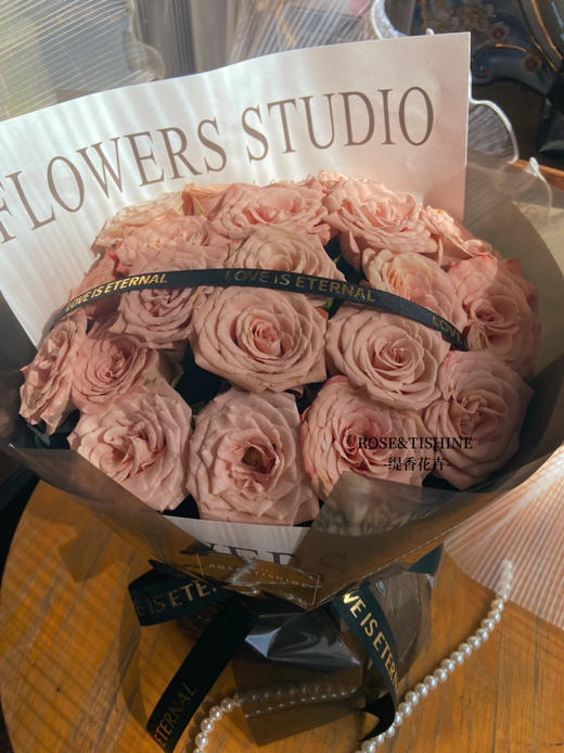 【最美邂逅】21朵卡布奇诺玫瑰精品花束 商品图0