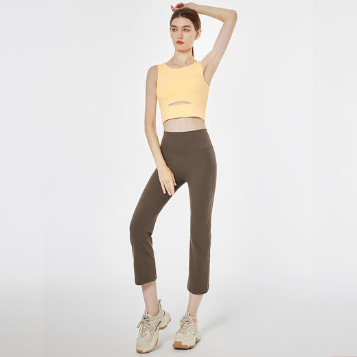 禅柔亲肤运动瑜伽八分微喇裤 商品图9