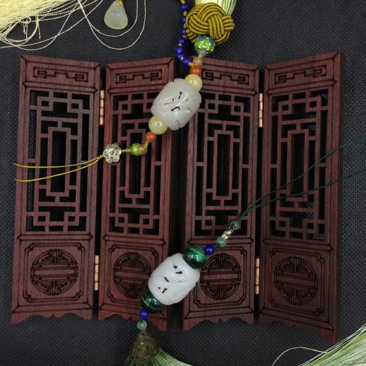 菊斋雅制 • 镂雕玉香囊（灯笼形） 商品图1