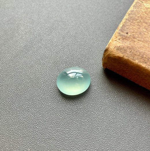 高冰种蓝水翡翠大蛋面鸽子蛋 商品图2