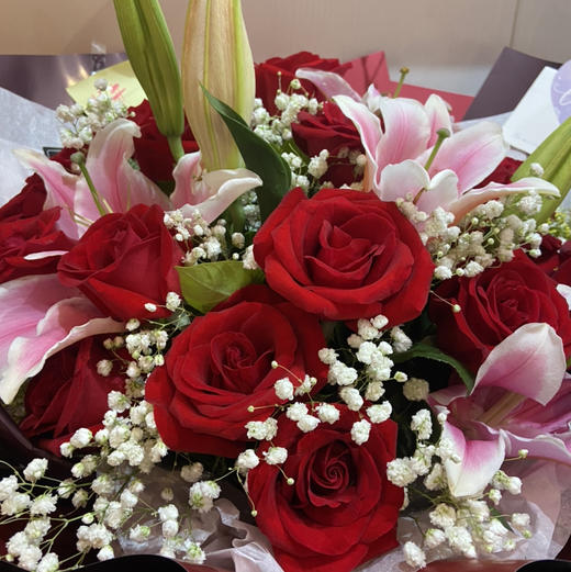 【珍藏爱意】香水百合➕21朵红玫瑰精品大花束 商品图2