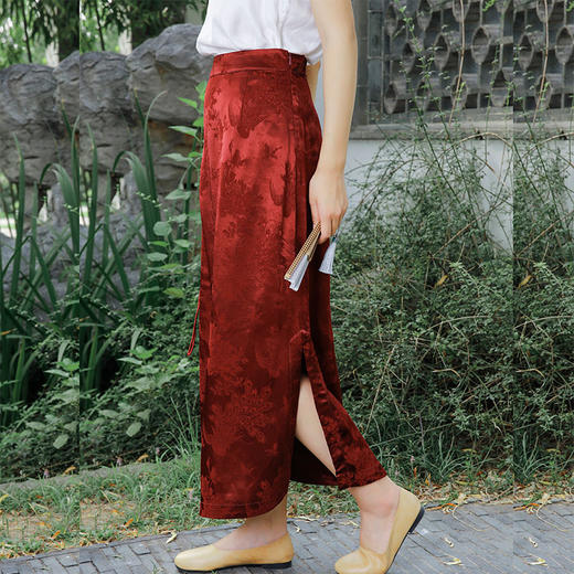 2022夏季中式盘扣开叉长款修身半身裙J220468 商品图7