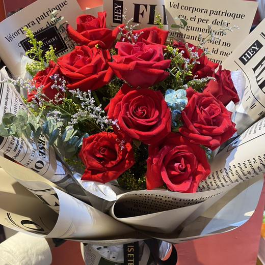 【美好爱情】11朵卡罗拉玫瑰时尚花束 商品图2