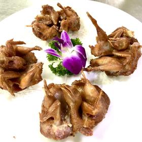 香酥鹌鹑4只蒜香味【1C1上/2A1中-6B】