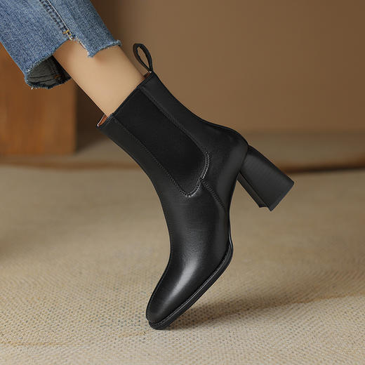 棕色粗跟法式小短靴，方头马丁软皮及裸靴DTN-A08-35 商品图1