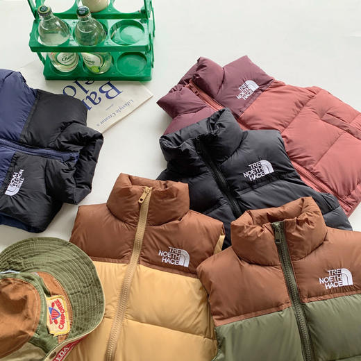 【新款儿童羽绒马甲】男女童均可穿着。立领设计和拼接工艺，展现时尚风格。保暖又轻盈，冬季外穿必备lish 商品图1