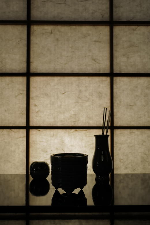 手工龙泉窑 炉瓶三事 （梅子青奁炉  梅子青梅花香盒 梅子清香箸瓶） 商品图9