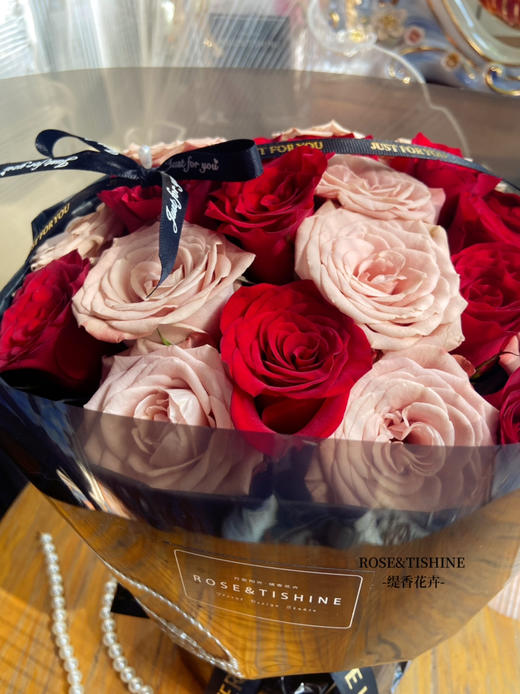 【一生的守候】21只卡布奇诺玫瑰➕红玫瑰精品包装花束 商品图2