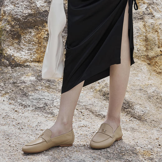 Julia Heuer 松紧带饰扣芭蕾鞋 商品图0