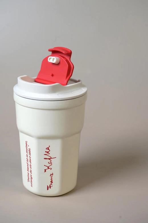 卡夫卡套组：深咖色签名刺绣托特包 + 卡夫卡“我会握紧你的手”便携式咖啡杯 商品图10