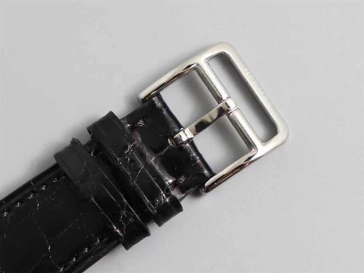 Z6厂爱马仕HeureH系列镶钻女士石英腕表评测