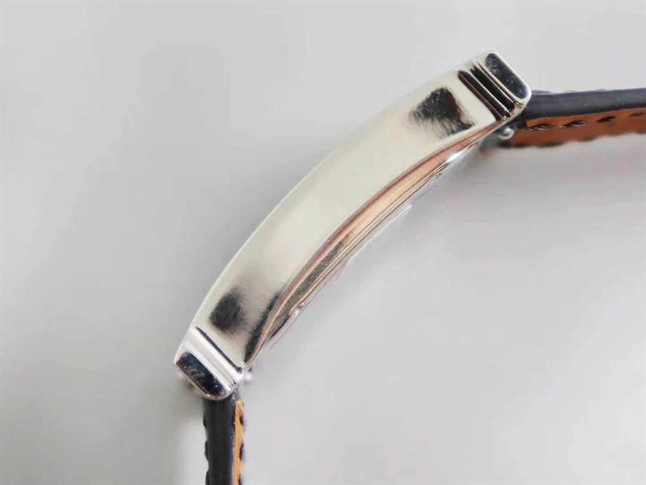 Z6厂爱马仕HeureH系列镶钻女士石英腕表评测