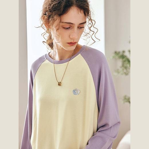 OLrain欧芮儿法式长袖T恤女春季2023年新款宽松字母印花撞色上衣 商品图1