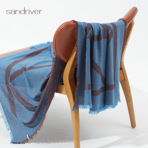 羊绒提花方巾SJF95K003W 商品图3