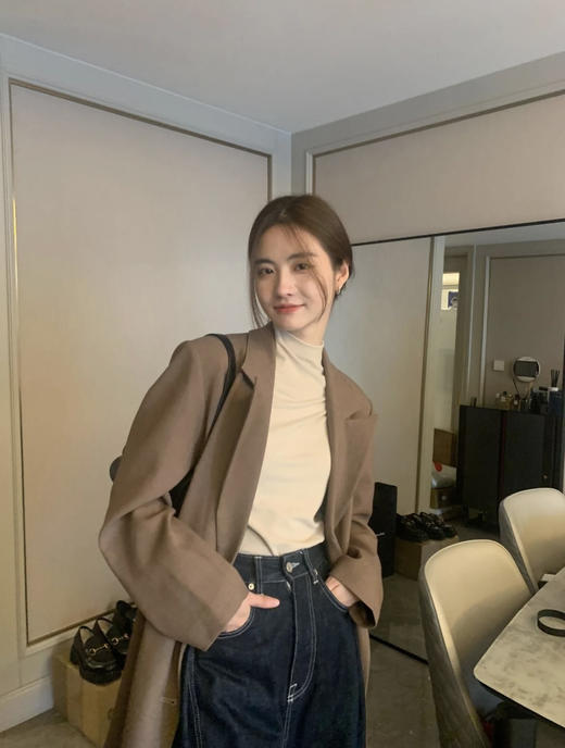 【品牌直发】她恬TATIAN 反季清仓款 百搭中领打底内搭面膜衣【大表姐同款】均码80-150可穿 商品图5