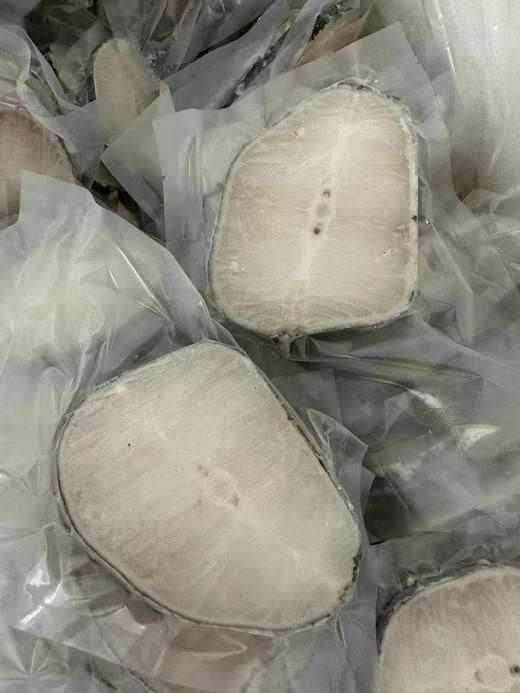 不漂白很健康＃法国深海鳕鱼 来自闻名遐迩的sapmer公司 营养价值很高的深海鱼类，肉质细腻，高蛋白、低脂肪、易吸收。被称为“餐桌上的营养师”和“液体黄金”。 商品图1