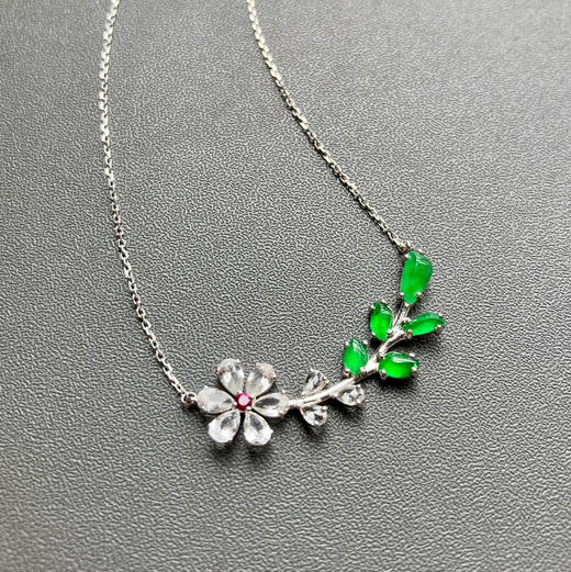 高冰种阳绿翡翠小花锁骨链18k白金镶嵌 商品图2