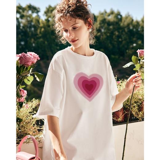 OLrain欧芮儿法式白色T恤女夏季2023新款宽松爱心印花中长款上衣 商品图2
