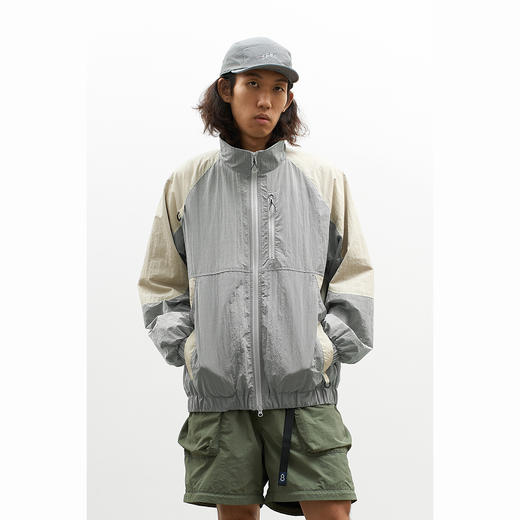 吃茶去chichaqu宽松立领拼色户外运动夹克 商品图2