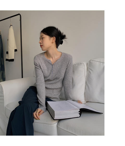老米优品/ 预售3-5 韩系女友《一排扣螺纹针织衫》知冷知热的针织衫，应对秋日的多变~~ 修身显瘦，气质温柔 MY230823B 商品图6