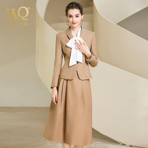 秋季高端时尚气质卡其色职业西装半身裙套装洋气宴会西服外套 商品图1