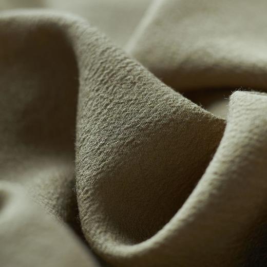 2023秋装新款衬衫女长袖大码简约军绿色女士衬衣A2732 商品图3