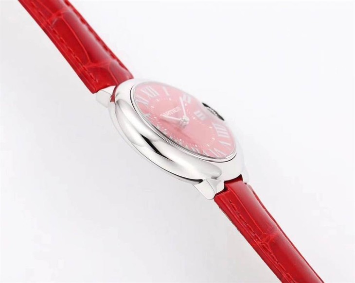 V6厂卡地亚蓝气球红色女士圣诞节限量版腕表浪漫上市