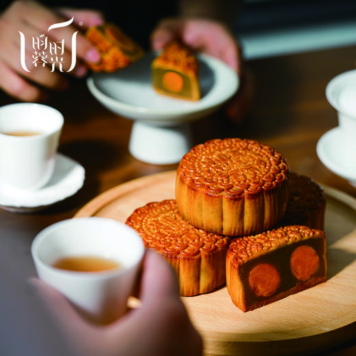 【昀蓉•中秋礼遇】花园酒店双黄白莲蓉月饼·传统岭南风味·皮薄馅足·清香丝滑（单盒180g/个*4装） 商品图4