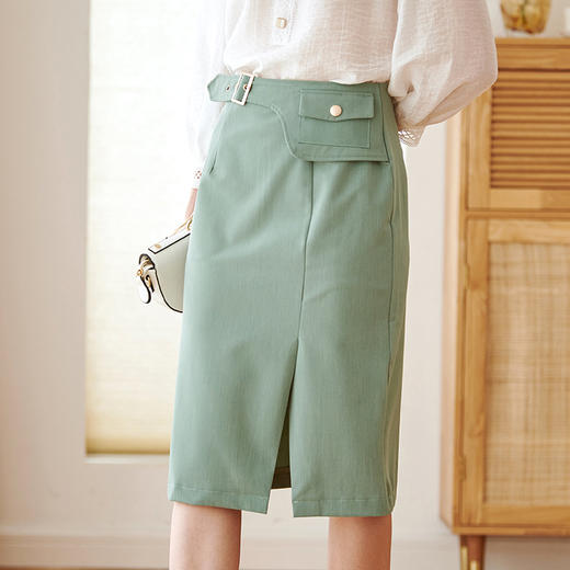 欧芮儿绿色半身裙中长款女高腰显瘦2022新款春装轻熟风开叉A字裙 商品图0