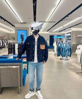 太平鸟牛仔外套B1BJD3301