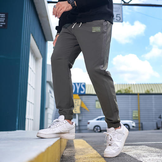 【新款DMH】大依优型大码收口潮款休闲裤加肥加大运动300斤长裤胖子裤子 商品图0