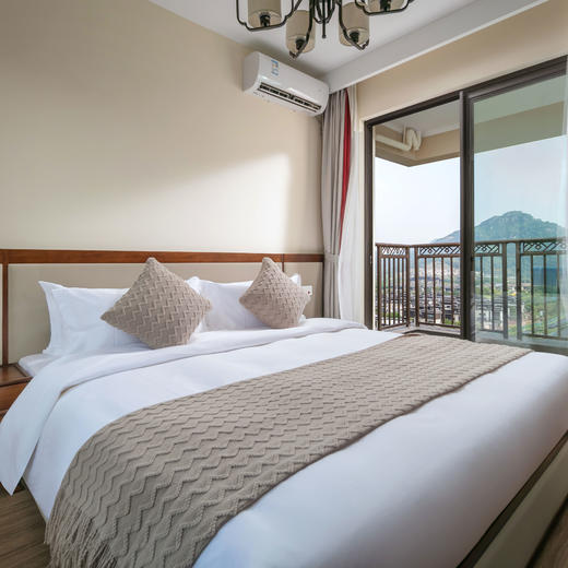 【山外悦居】长泰山外悦居度假酒店 纸盈·观景三卧套房（含早） 商品图1