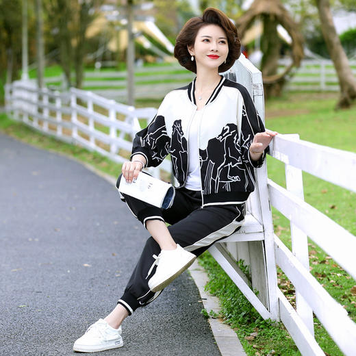 【气质妈妈装两件套】秋冬洋气上衣中年女装   中老年运动休闲套装 商品图2