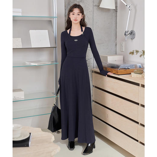 西遇长袖针织连衣裙女新款优雅坠垂感修身显瘦蓝色裙子D2138538 商品图1