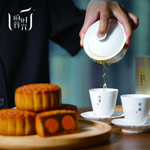 【昀蓉•中秋礼遇】花园酒店双黄白莲蓉月饼·传统岭南风味·皮薄馅足·清香丝滑（单盒180g/个*4装） 商品图5