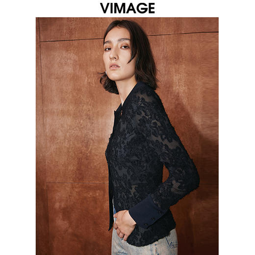 VIMAGE纬漫纪秋季新款设计感小众修身气质小上衣V2009610 商品图3