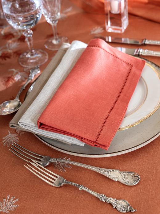 AT邸尔铂·法国进口奢华家纺RAMAGE花枝桌品艺术桌布 商品图2