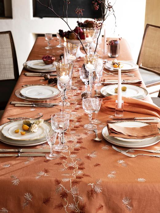 AT邸尔铂·法国进口奢华家纺RAMAGE花枝桌品艺术桌布 商品图0