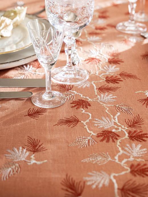 AT邸尔铂·法国进口奢华家纺RAMAGE花枝桌品艺术桌布 商品图3