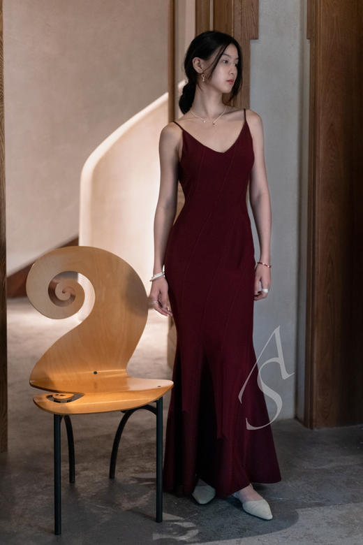 Oude Waag  藕粉色/酒红色鱼尾吊带裙 商品图2