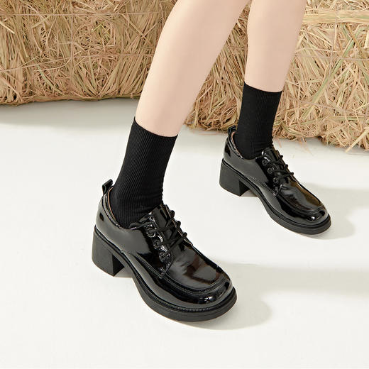 Safiya/索菲娅2023秋季新品 复古英伦风粗跟厚底系带深口小皮鞋 SF33112001 商品图1