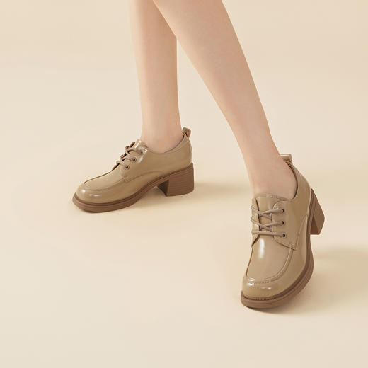 Safiya/索菲娅2023秋季新品 复古英伦风粗跟厚底系带深口小皮鞋 SF33112001 商品图3