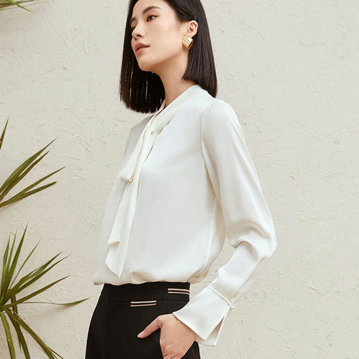 玳莎设计感真丝衬衫女2023年秋季新款不规则飘带领直筒桑蚕丝上衣 DC31305 商品图1