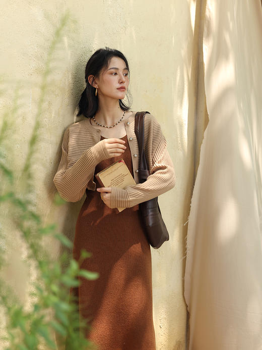 HeyDress法式羊毛针织连衣裙女秋季修身显瘦开衫U领显瘦A字裙子 商品图3