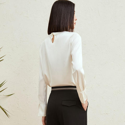 玳莎设计感真丝衬衫女2023年秋季新款不规则飘带领直筒桑蚕丝上衣 DC31305 商品图2