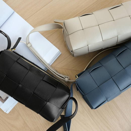 【一线代工】女士羊皮编织包枕头方包 商品图12