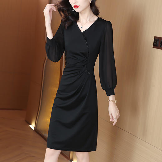 2023秋季新款简约时尚优雅复古赫本风小黑裙AHM-8630 商品图2