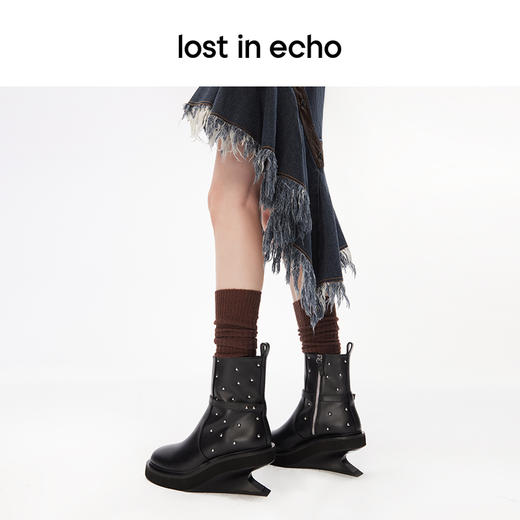 lost in echo设计师款小众轻奢铆钉悬浮坡跟增高时尚圆头短靴 商品图4